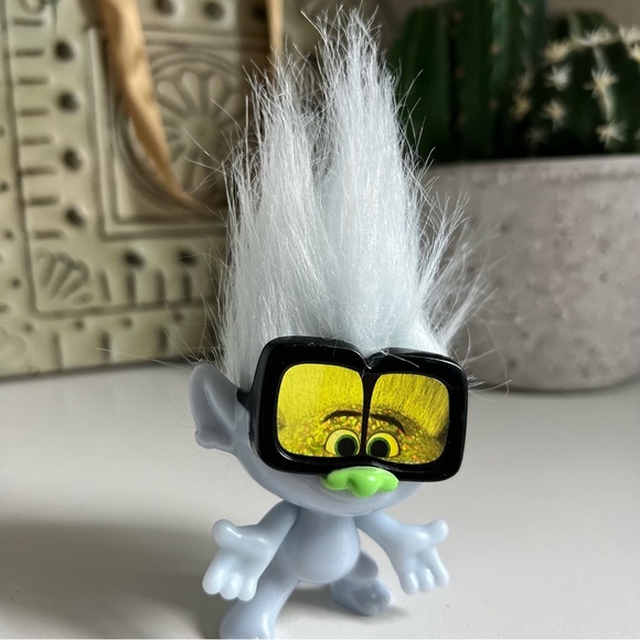 Trolls Tiny Diamond Happy Meal Toy - Picture 3 of 7